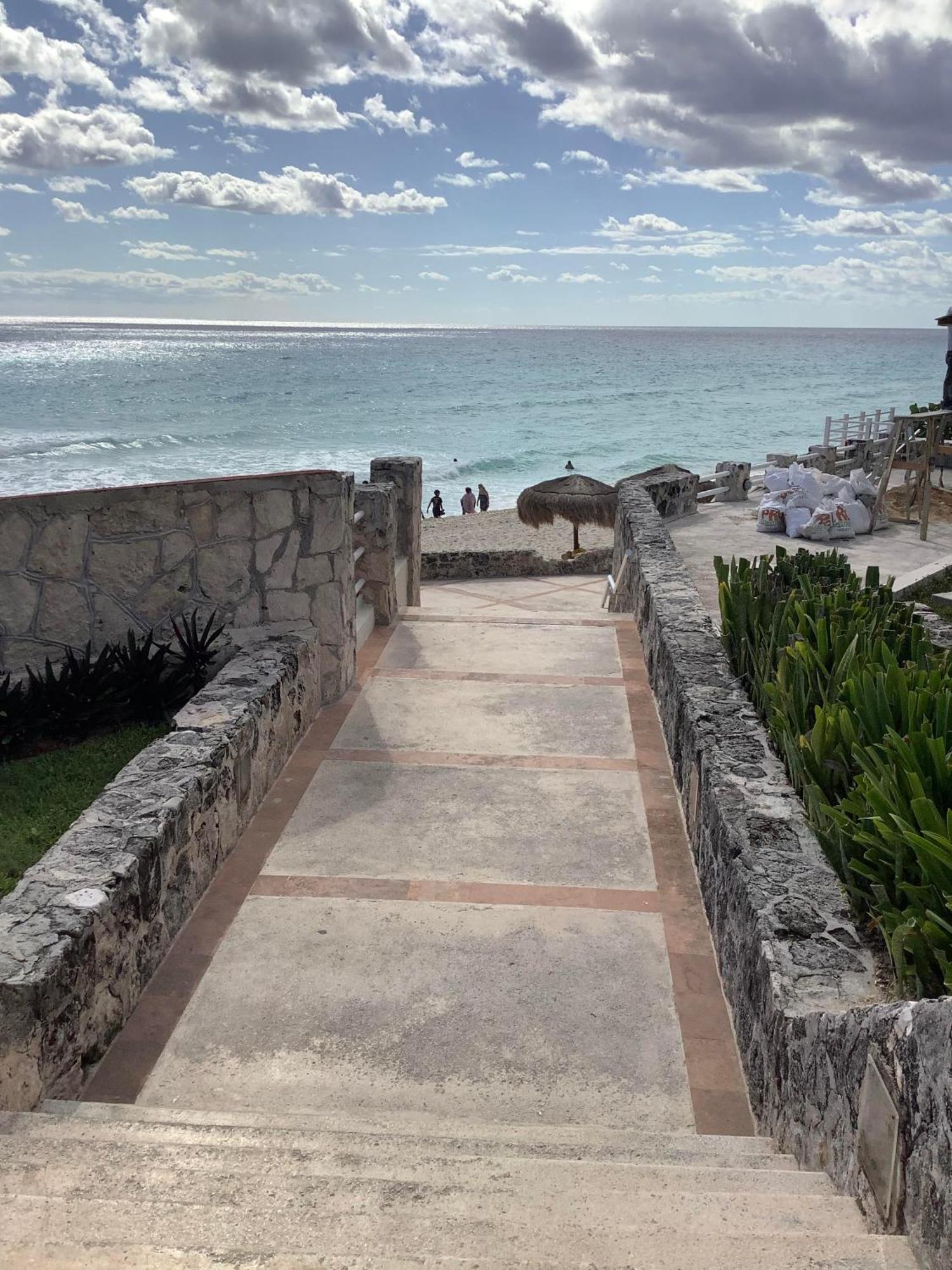 Beachaccess Hotelzone 3705 カンクン エクステリア 写真