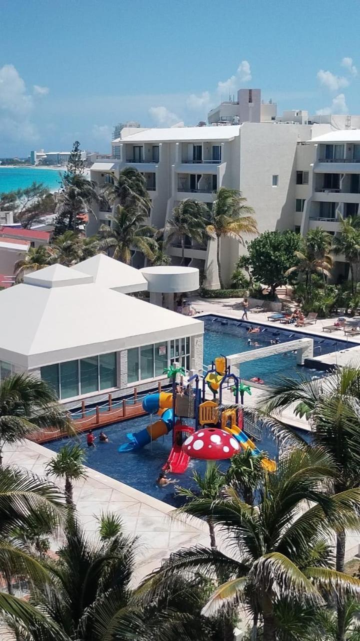 Beachaccess Hotelzone 3705 カンクン エクステリア 写真